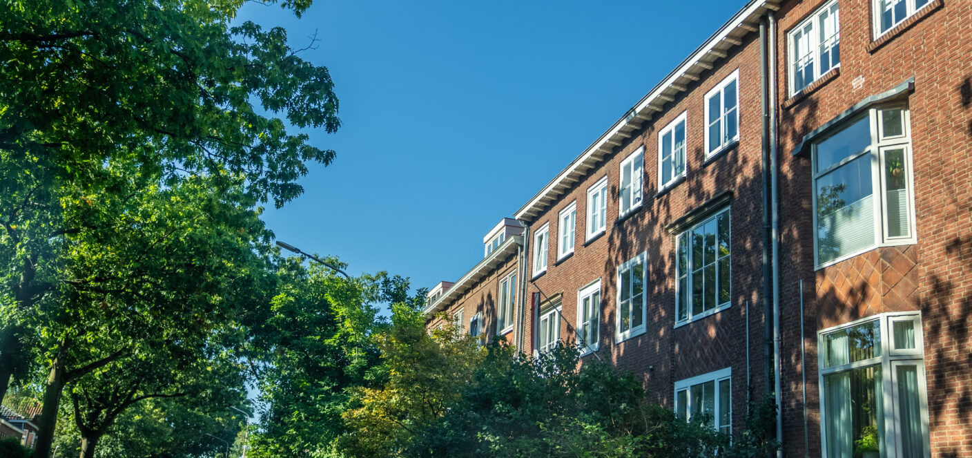 een foto van jaren '30 woningen